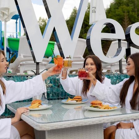 Westhills Cottage Town & Spa Буковель Экстерьер фото